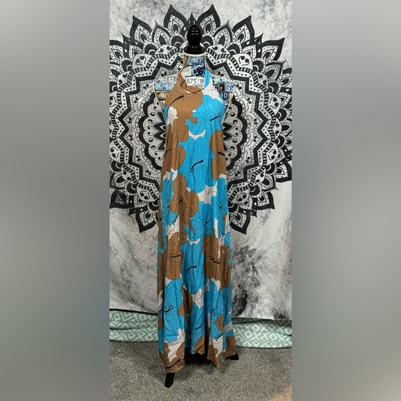 ❌❌❌ SOLD LPH❌❌❌Simply Sisters by Lola Halter Dress NWT - Picture 3 of 12